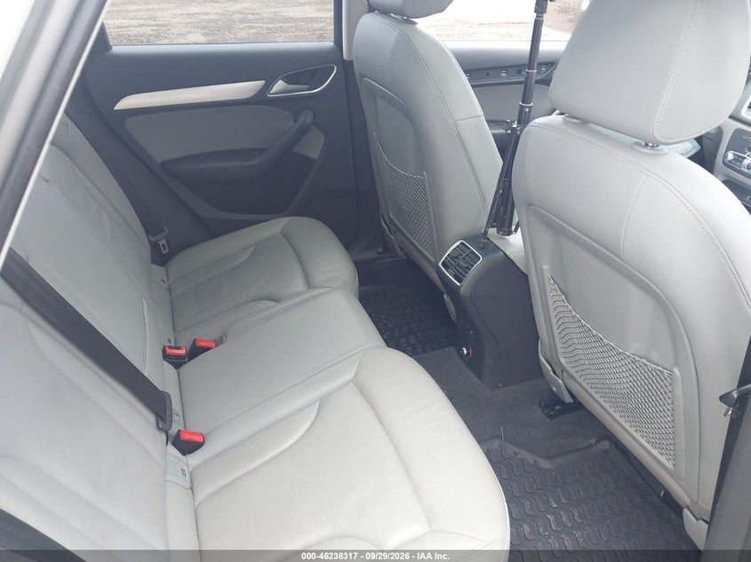 AUDI Q3 - zdjęcie 8