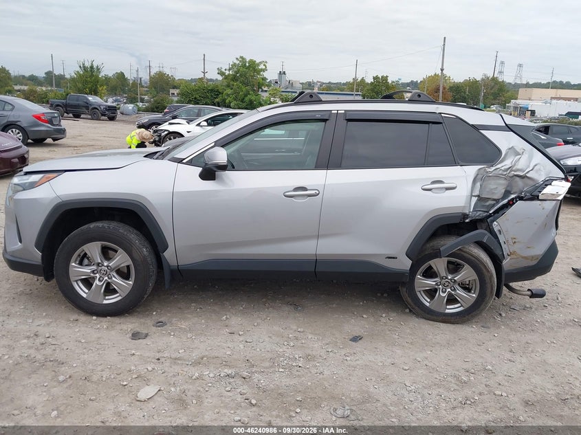 TOYOTA RAV4 HYBRID - zdjęcie 14