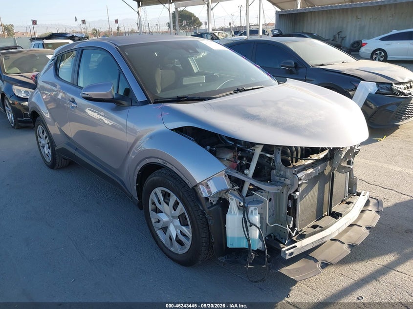 TOYOTA C-HR - zdjęcie 1