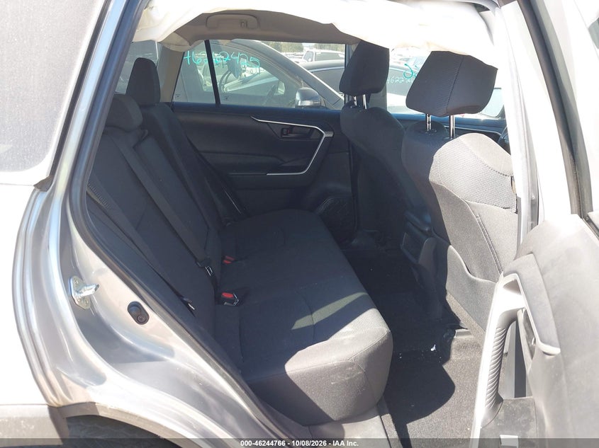 TOYOTA RAV4 - zdjęcie 5