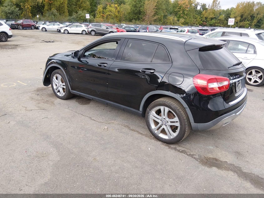 MERCEDES-BENZ GLA 250 - zdjęcie 3