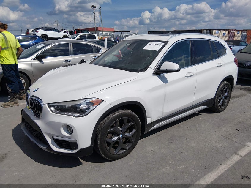 BMW X1 - zdjęcie 2