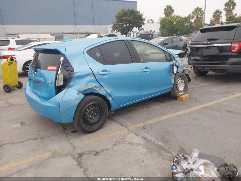 TOYOTA PRIUS C - zdjęcie 4