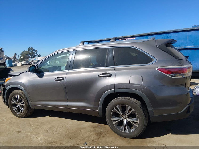 TOYOTA HIGHLANDER - zdjęcie 14