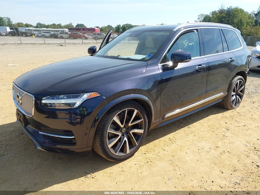 VOLVO XC90 HYBRID - zdjęcie 2