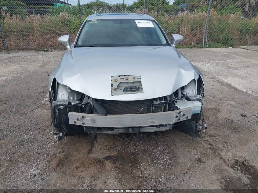 LEXUS IS 200T - zdjęcie 6
