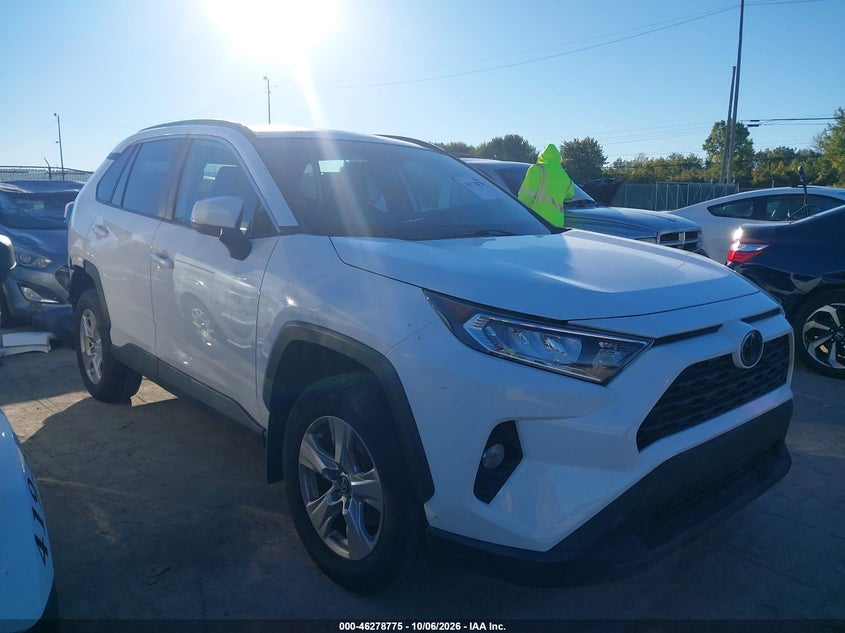 TOYOTA RAV4 - zdjęcie 1