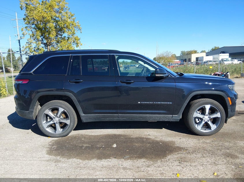 JEEP GRAND CHEROKEE 4XE - zdjęcie 13