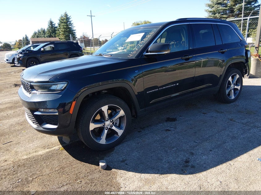 JEEP GRAND CHEROKEE 4XE - zdjęcie 2