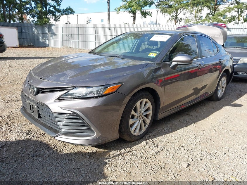 TOYOTA CAMRY - zdjęcie 2