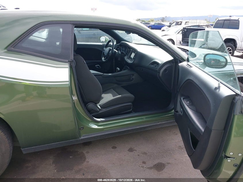 DODGE CHALLENGER - zdjęcie 5