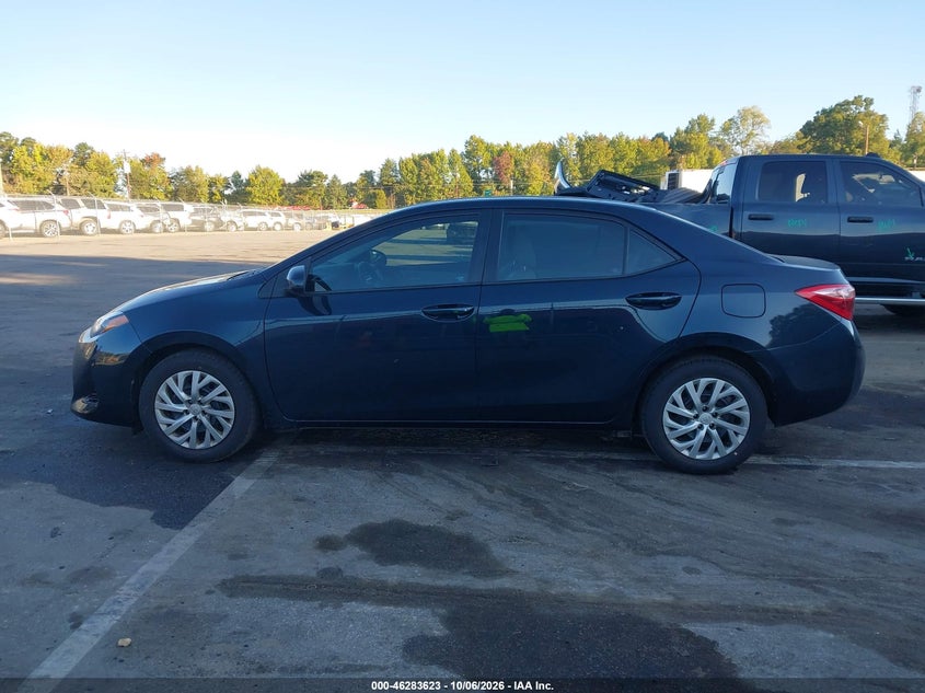 TOYOTA COROLLA - zdjęcie 14