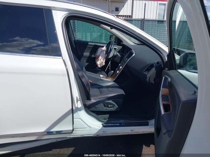 VOLVO XC60 - zdjęcie 5