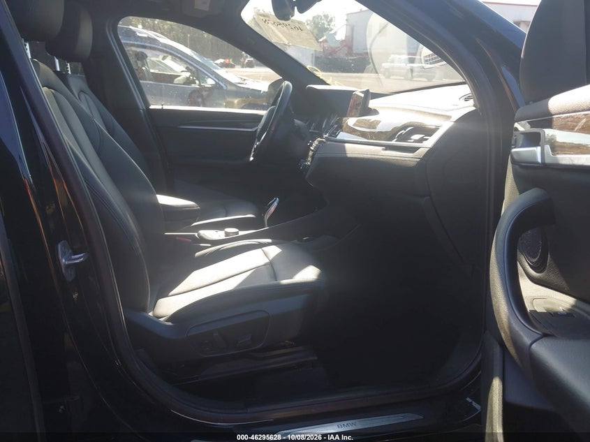 BMW X1 - zdjęcie 5
