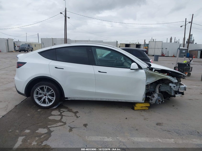 TESLA MODEL Y - zdjęcie 13