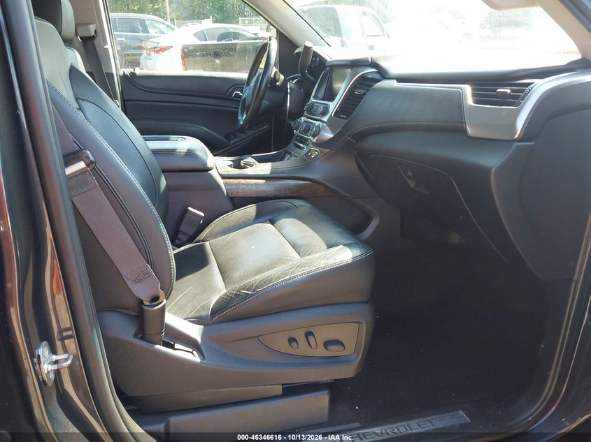CHEVROLET SUBURBAN - zdjęcie 5