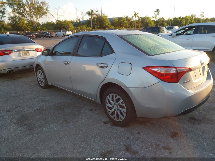 TOYOTA COROLLA - zdjęcie 3
