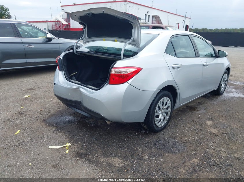 TOYOTA COROLLA - zdjęcie 4