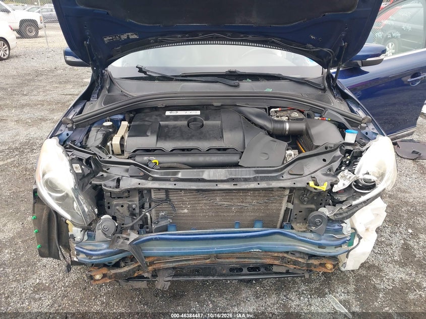 VOLVO XC60 - zdjęcie 10