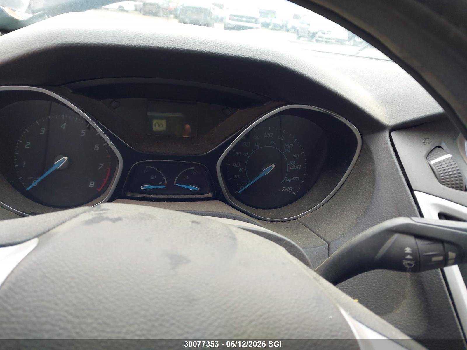 FORD FOCUS image 7