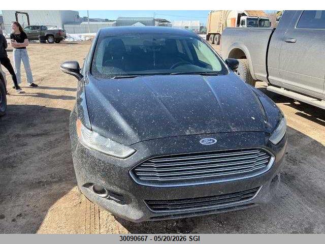 FORD FUSION image 11