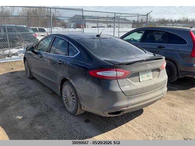 FORD FUSION image 9