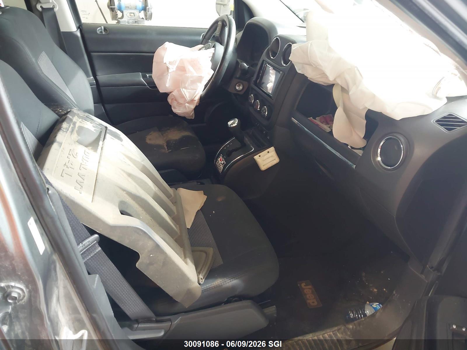 JEEP COMPASS image 5