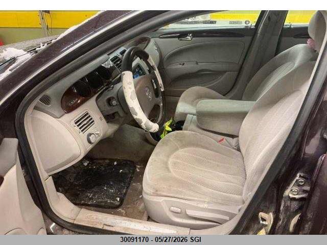 BUICK LUCERNE image 7