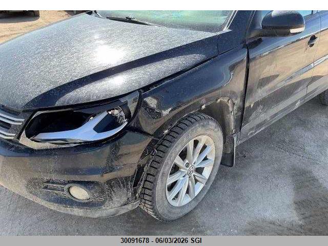 VOLKSWAGEN TIGUAN image 6