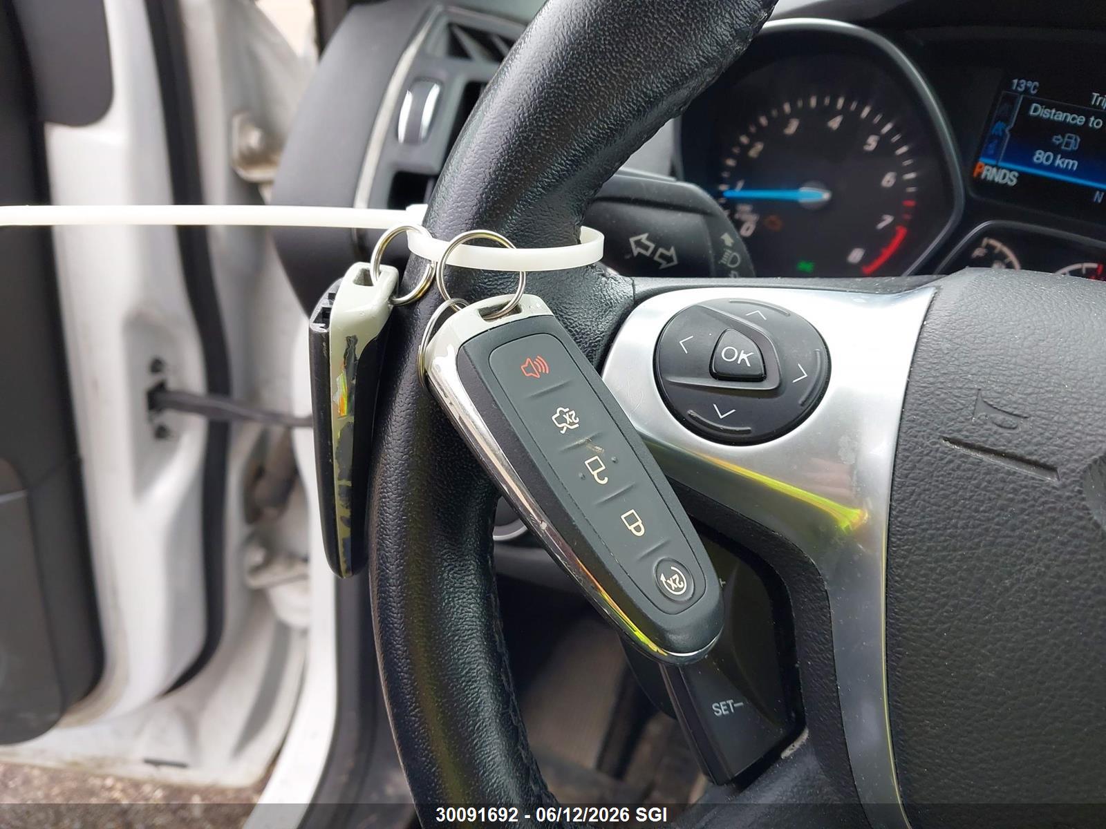 FORD ESCAPE image 11