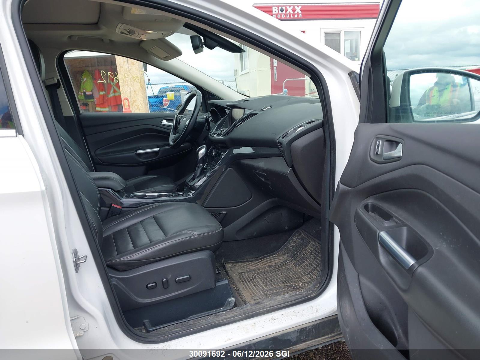 FORD ESCAPE image 5