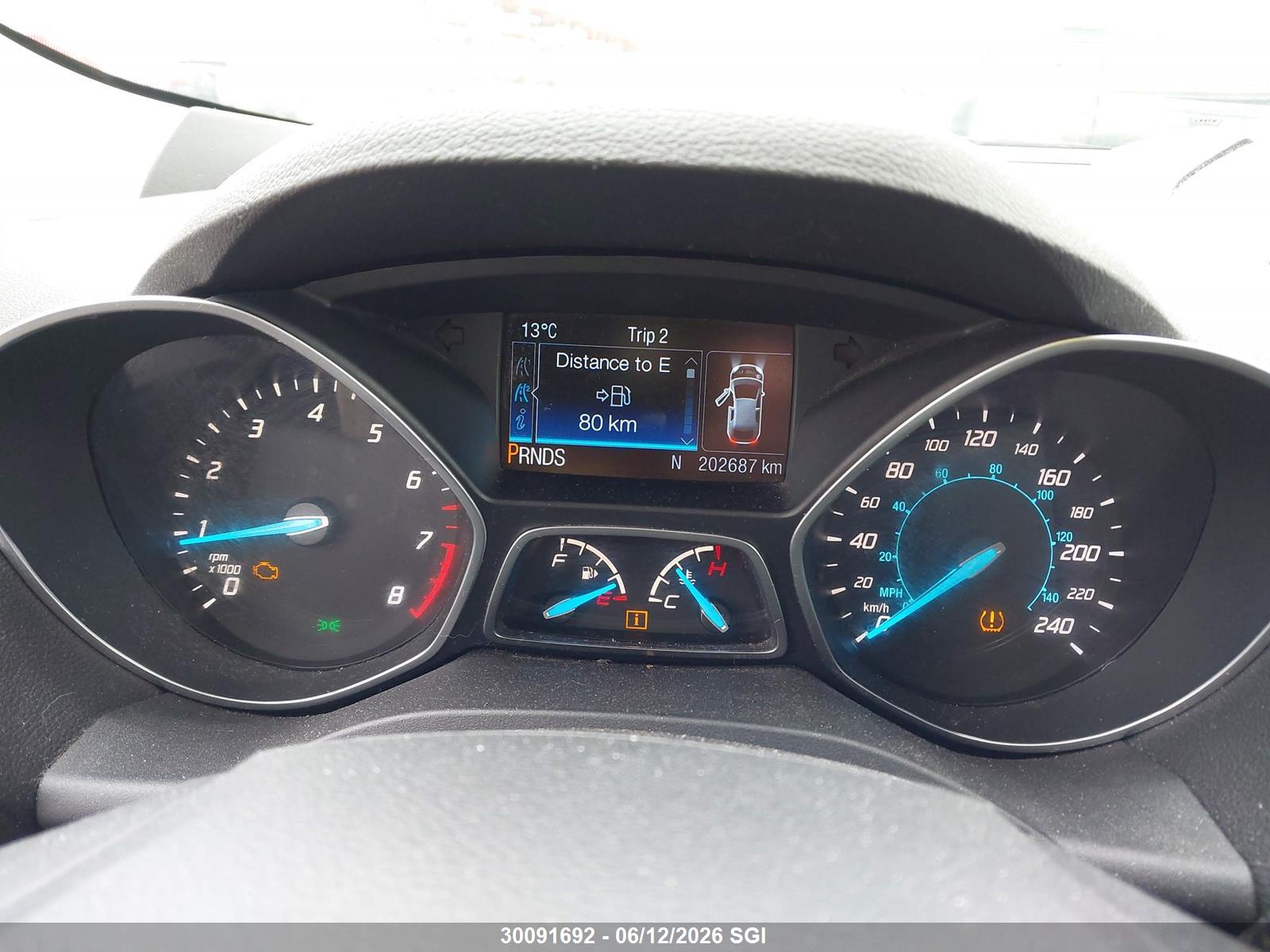 FORD ESCAPE image 7