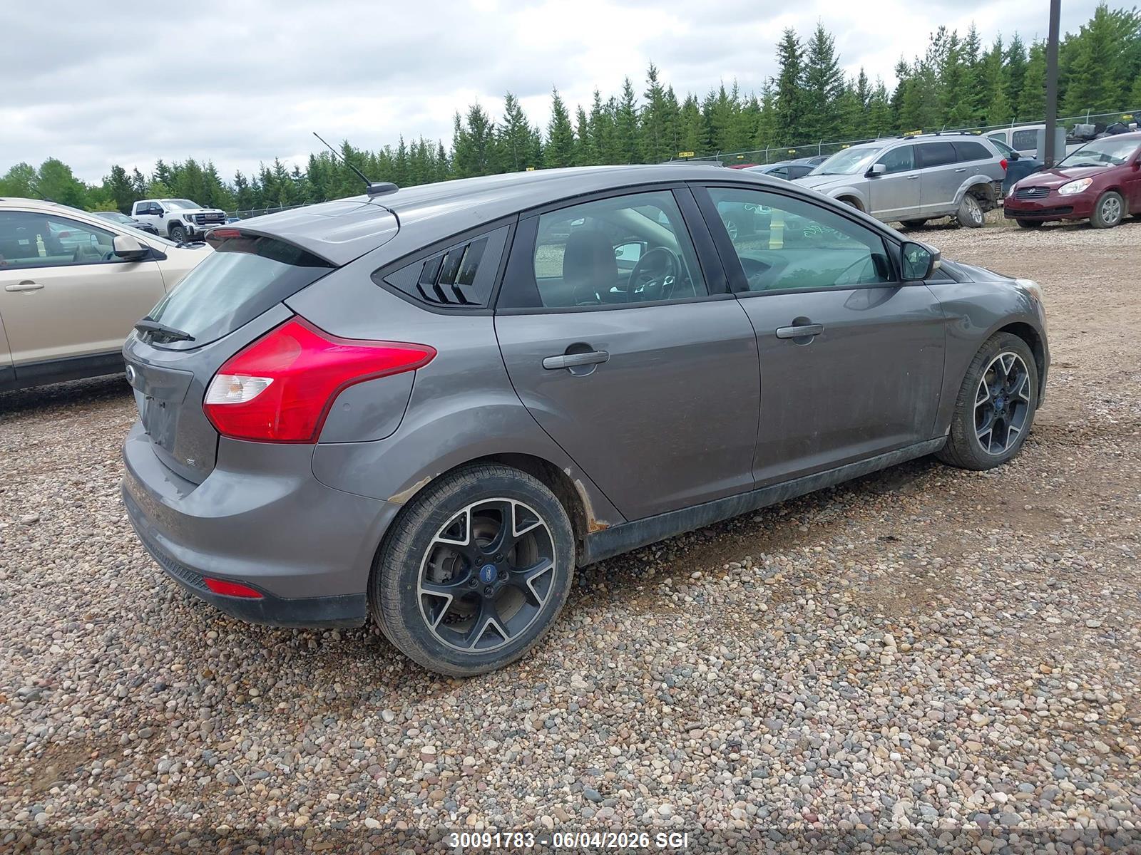 FORD FOCUS image 4
