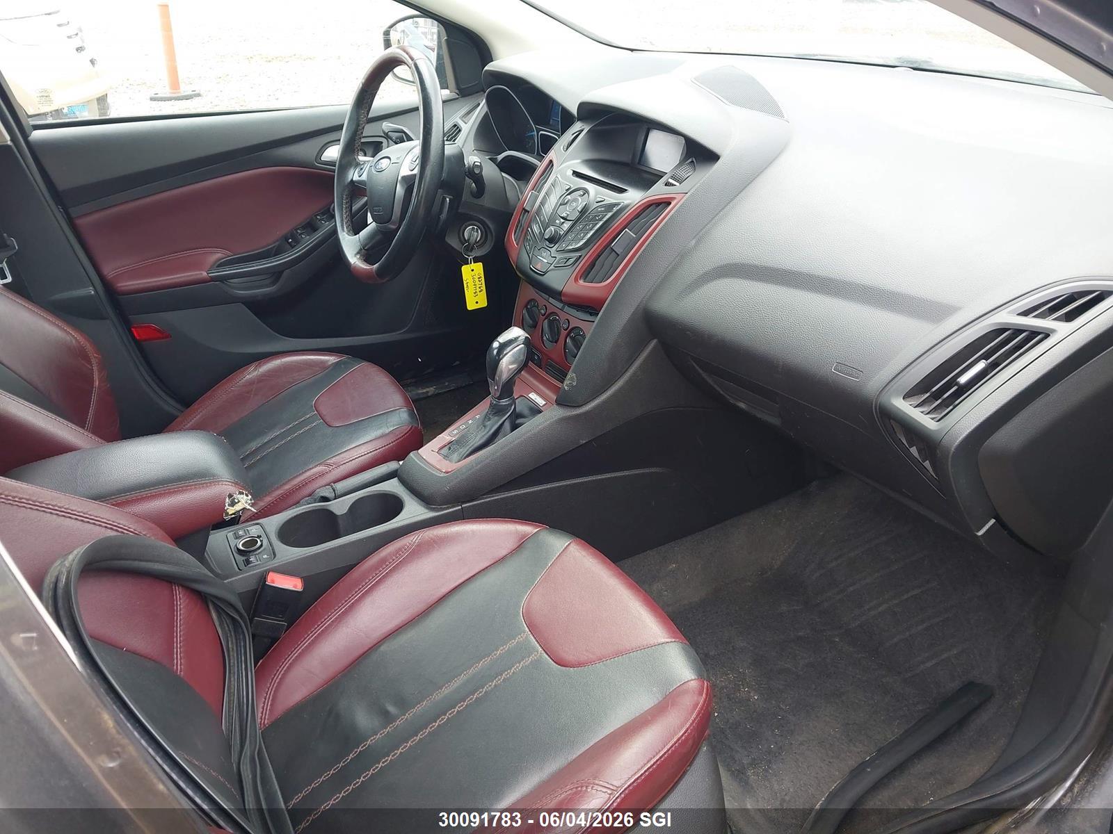 FORD FOCUS image 5