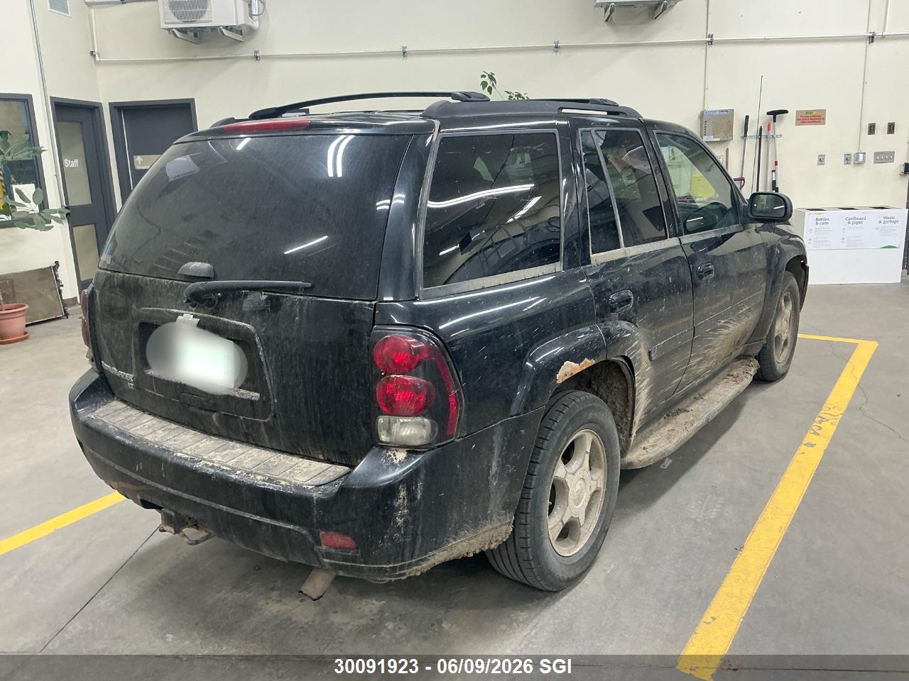 CHEVROLET TRAILBLAZER image 4