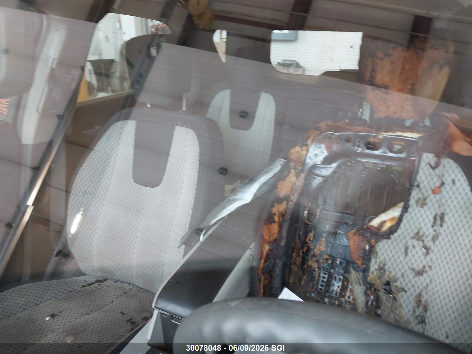 CHEVROLET EQUINOX image 6