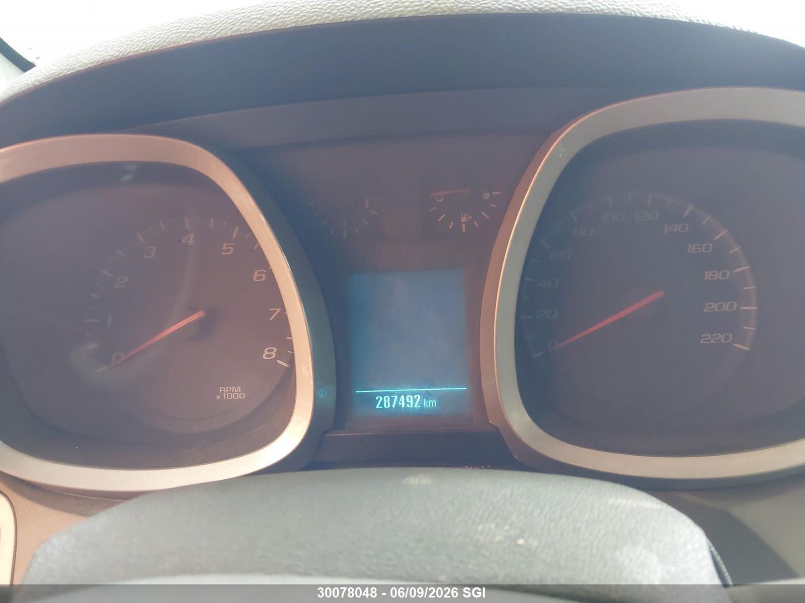CHEVROLET EQUINOX image 7