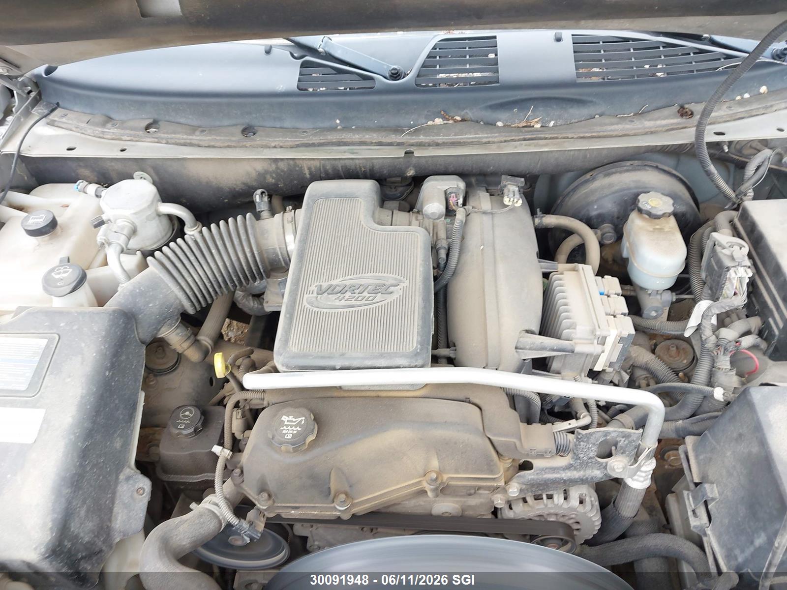 GMC ENVOY image 10