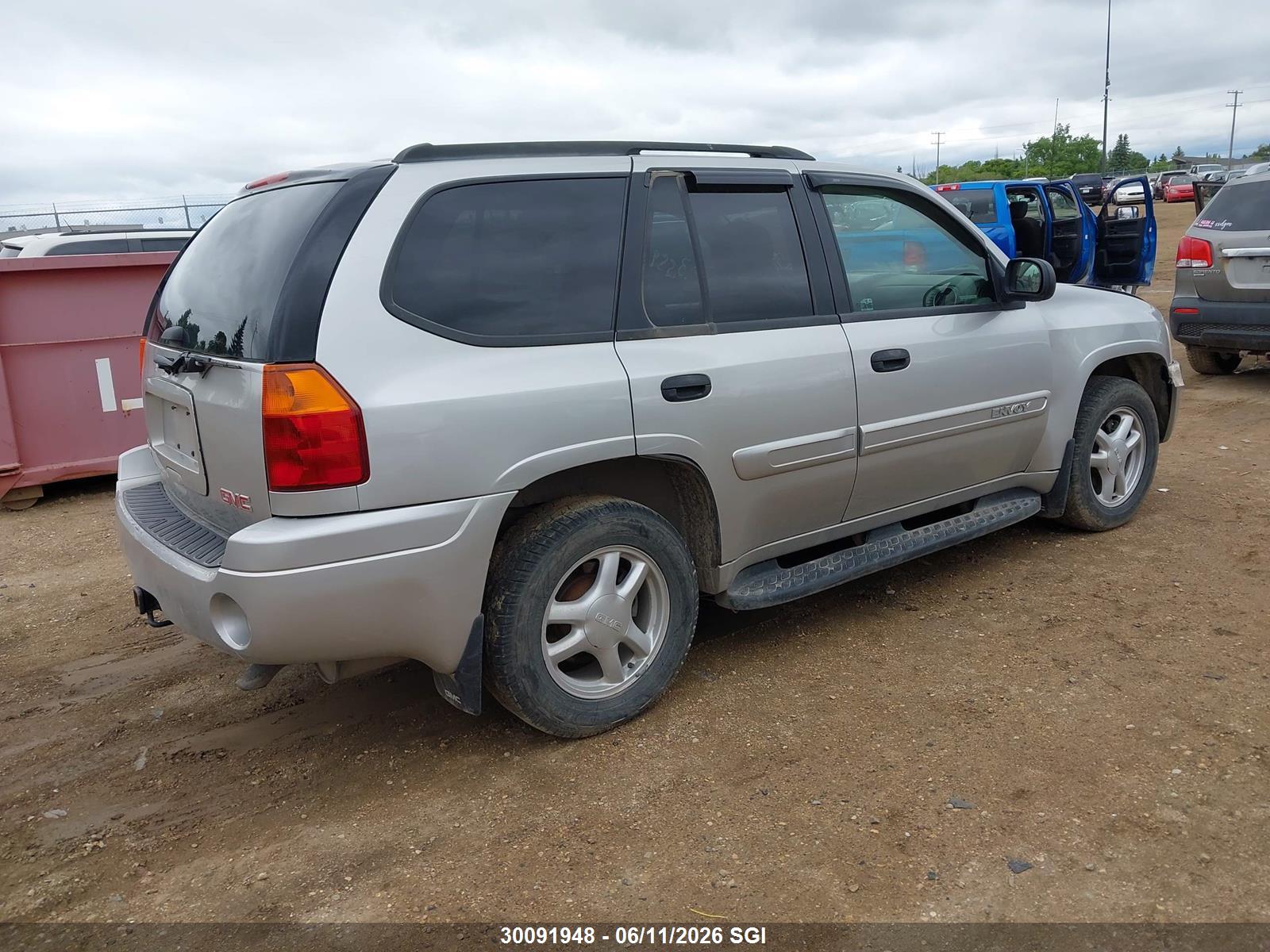 GMC ENVOY image 4