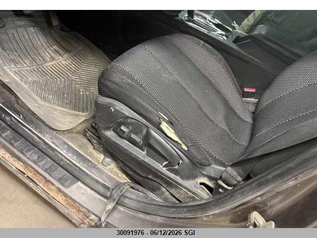 CHEVROLET EQUINOX image 6