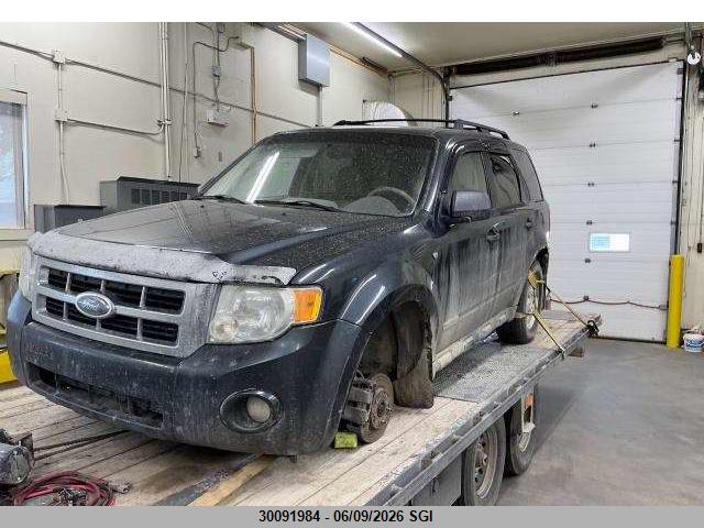 FORD ESCAPE image 2