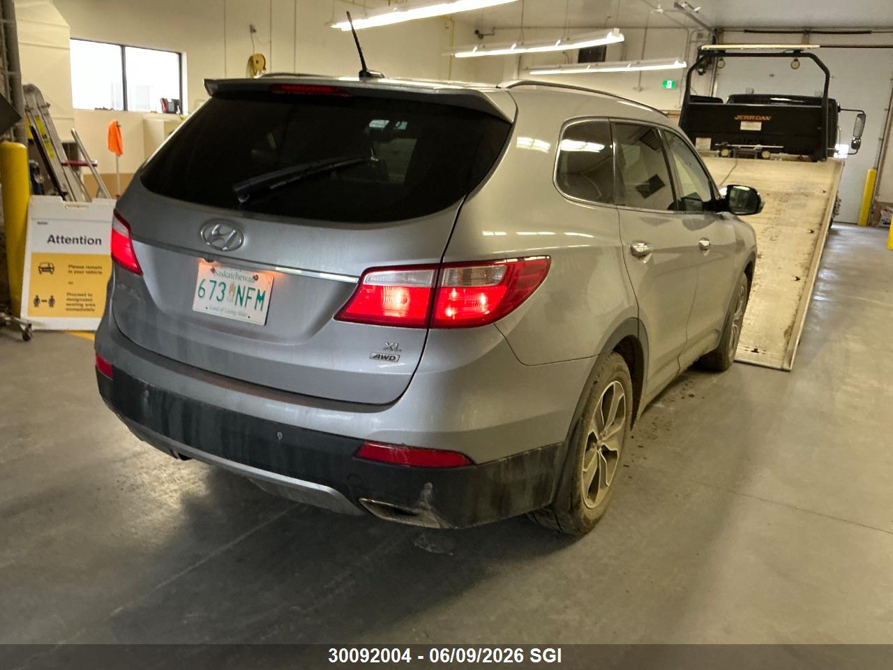 HYUNDAI SANTA image 11