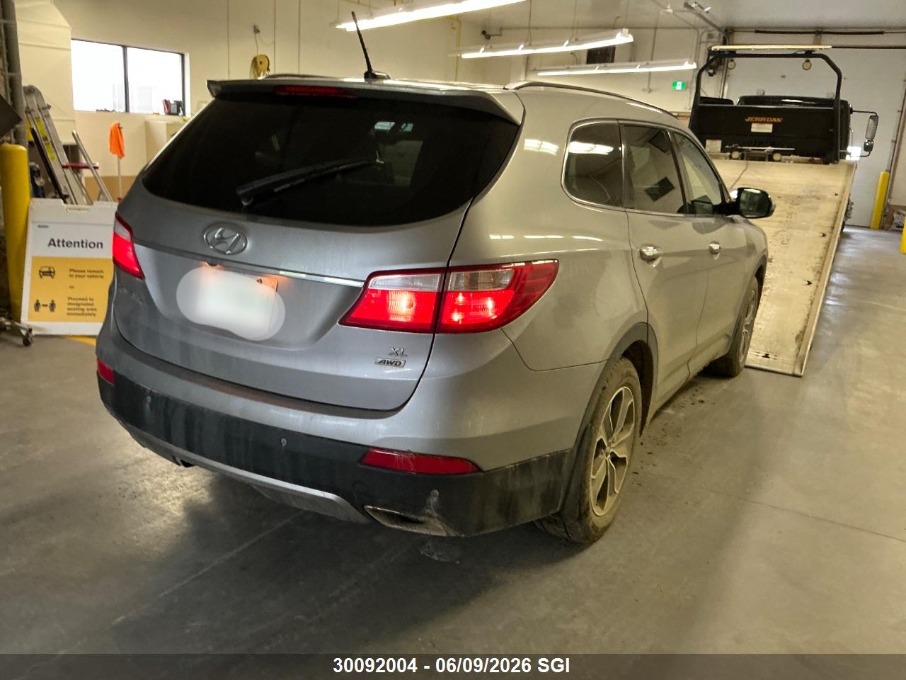 HYUNDAI SANTA image 4