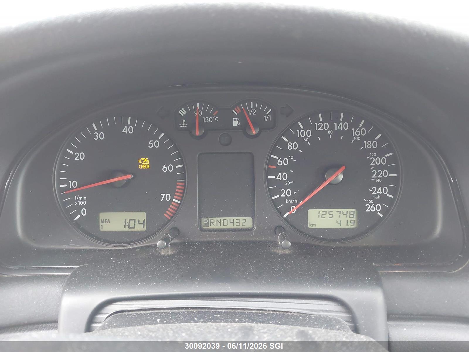 VOLKSWAGEN PASSAT image 7