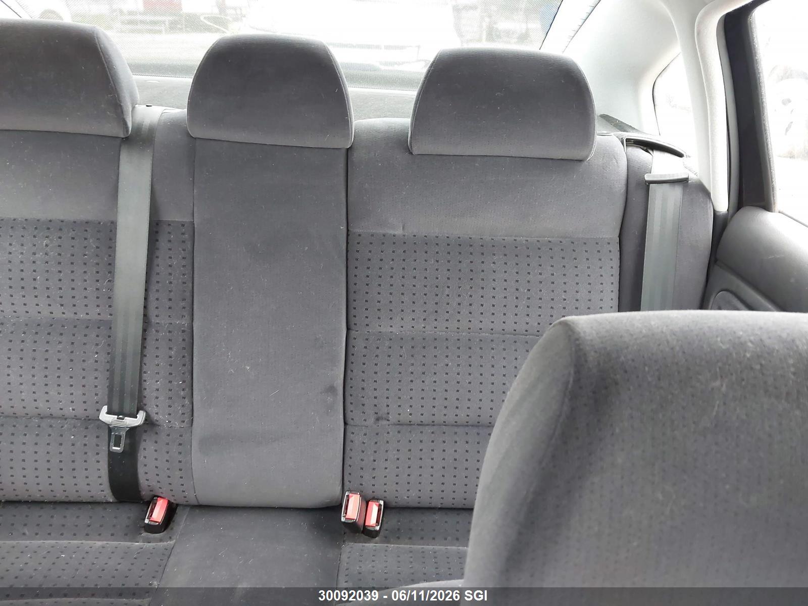 VOLKSWAGEN PASSAT image 8