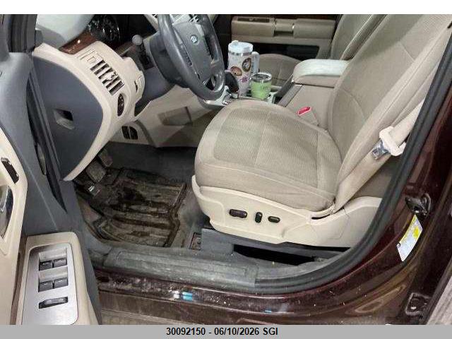 FORD FLEX image 6