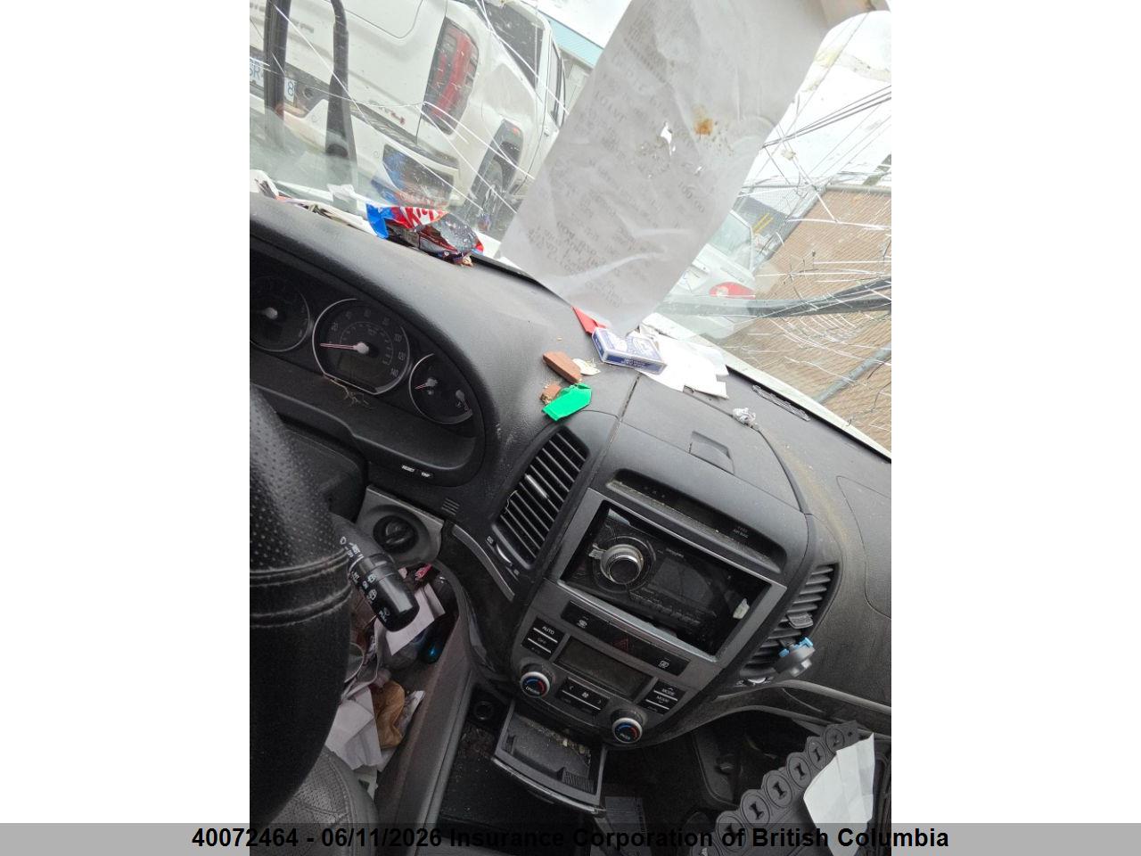 HYUNDAI SANTA image 11