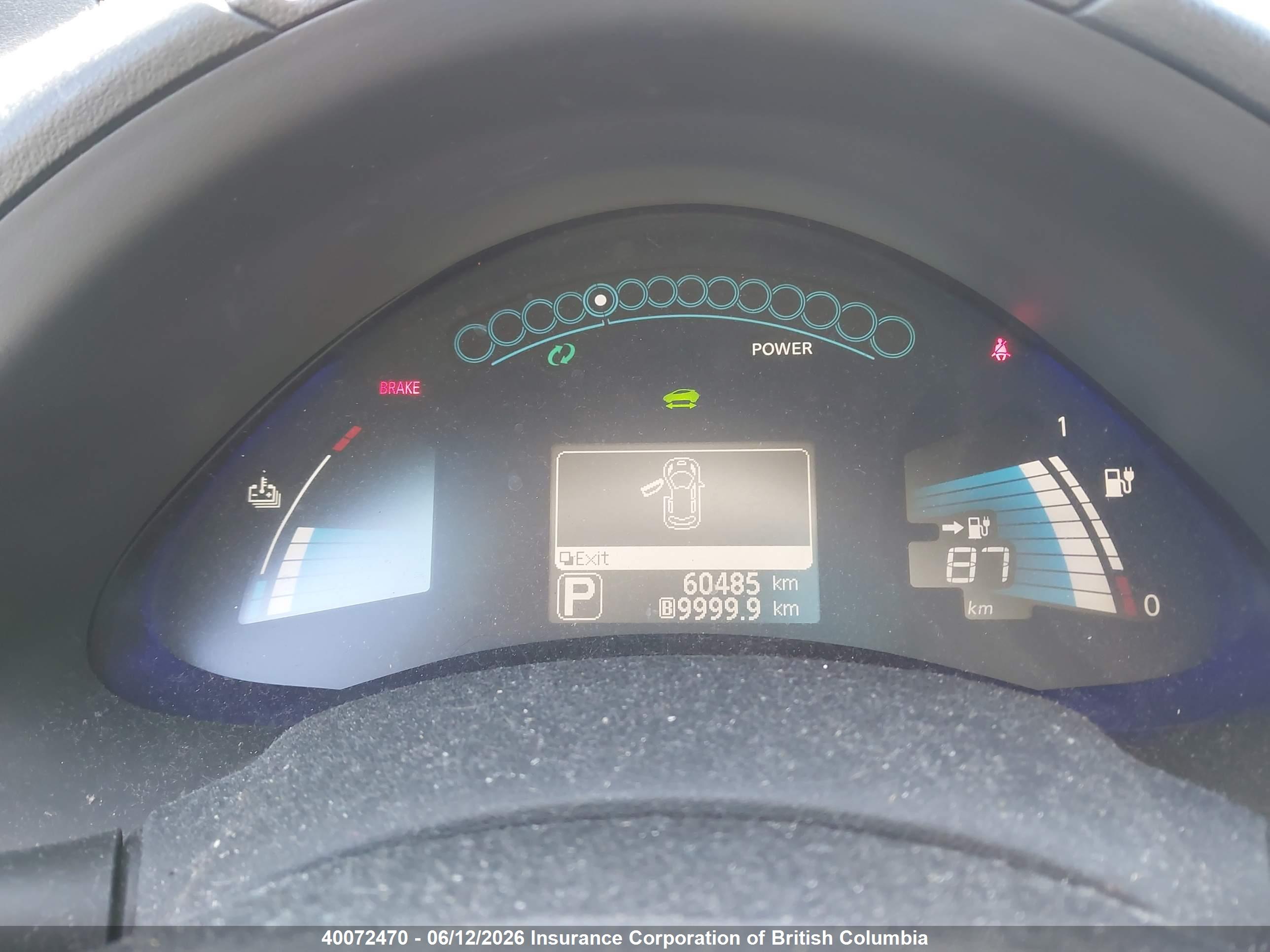 NISSAN LEAF image 7