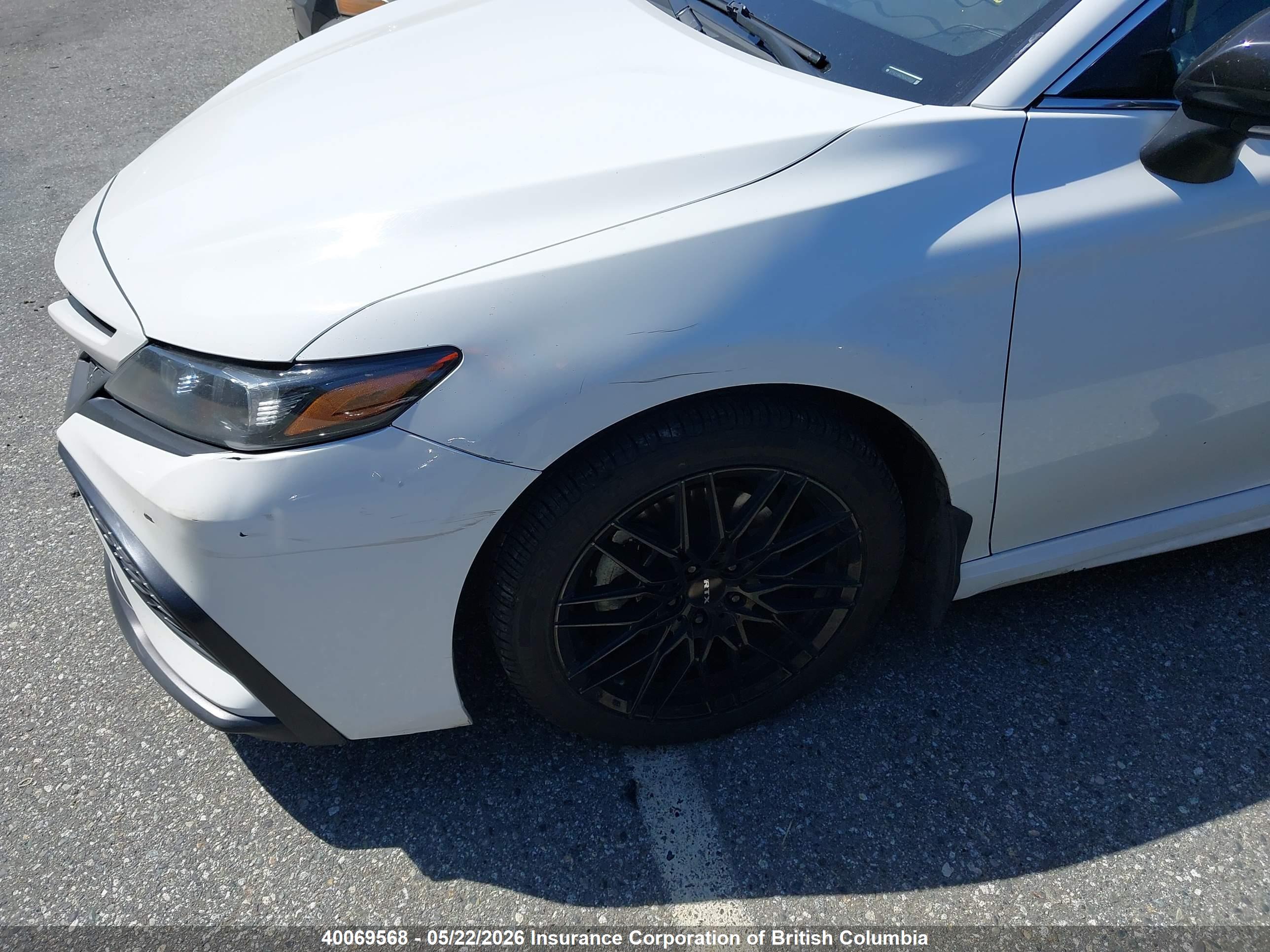 TOYOTA CAMRY image 2