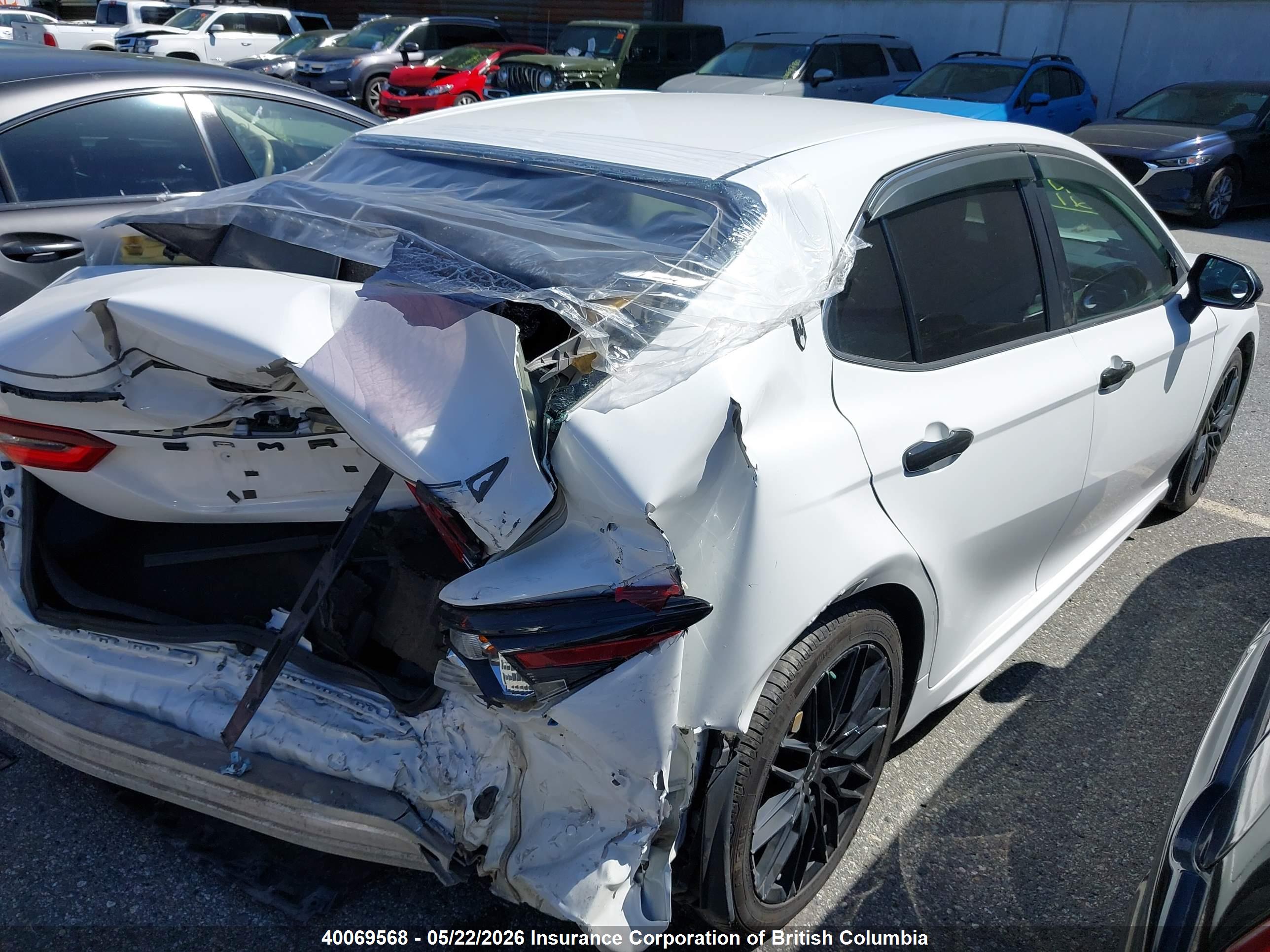 TOYOTA CAMRY image 4